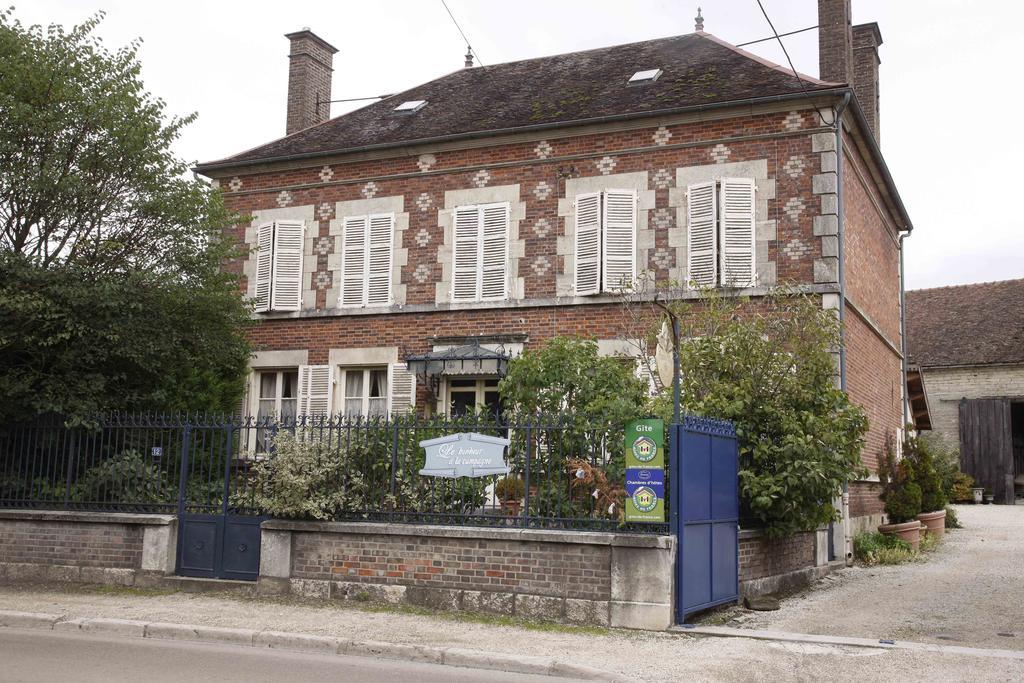 康帕涅勒博纳尔酒店 Lesmont 外观 照片